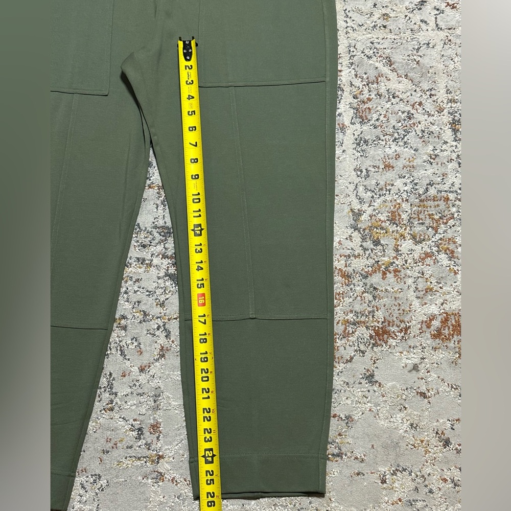 CABI Everyday Lounger Jogger Pants size Large olive green rayon nylon blend EUC - Picture 8 of 13